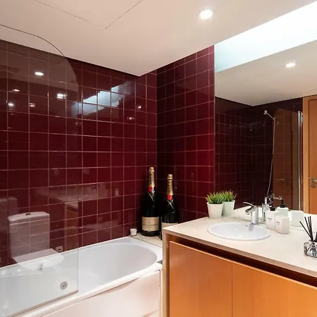 Lx Factory Modern Apartment